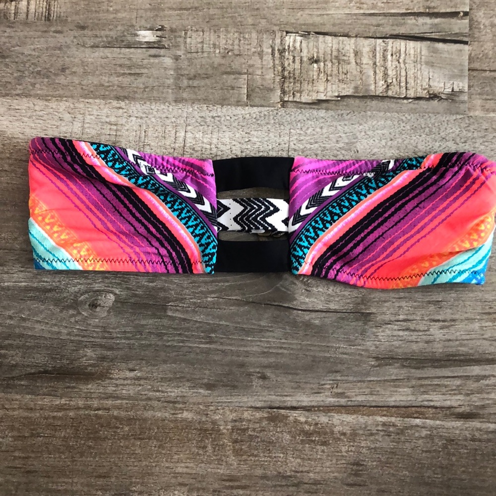 Strapless bikini top